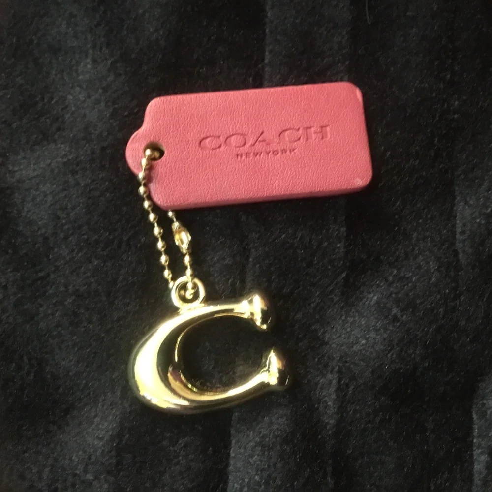 Coach C charm & Coach Tag - Picture 4 of 6